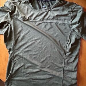 KUHL Engineered Krew T Shirt Mens Size Large Green Performance Athletic Vented